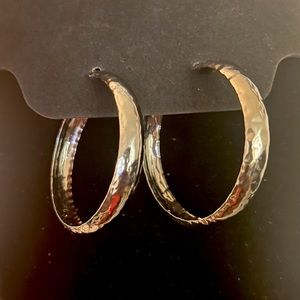 Classy/Stylish Hoop Earrings